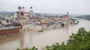 Semester beginn ende verfügungstag der universität passau (vorlesungsfrei) wintersemester 2022/23: Hochwasser Passau 2013 Ausblick Auf Passau 3 6 2013 Youtube