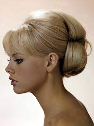 Britt Ekland Vintage Hairstyles Retro Hairstyles 1960s Hair