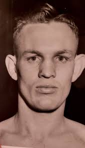 joumasepaedia : Boxing Career of Sonny Thomas Sonny Thomas was a  lightweight champion and the first South African "coloured" lightweight  champion. Here is a summary of his boxing career based