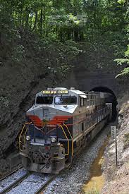 Legend Has It That It Was Here The East Portal Of The Oak Mountain Tunnel Near Leeds Alabama Where John Henry Died In 1887 A Train Train Tunnel Train Travel