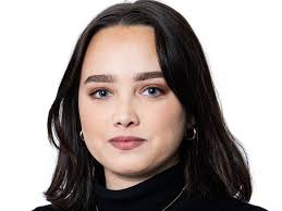 Sandra, 25, lider av kronisk nästäppa