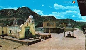 San Vicente Chupaderos Durango Ubicado A Solo 15 Kilometros De La Capital Del Estado Este Pueblo Fue Escenario P Cinematografico San Vicente Arte De Vaquero