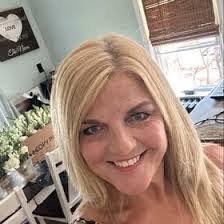 Karen Willmore's Instagram, Twitter & Facebook