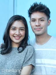 Mikha Tambayong Dan Fero Walandouw Memiliki Trik Dalam Menjaga Hubungan Mereka Bagi Fero Dan Mikha Terpenting Ada Rambut Sangat Panjang Selebritas Kecantikan