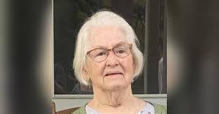 Annie Mcbride's Instagram, Twitter & Facebook