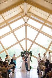 Romantic And Stylish Tennessee Mountain Wedding Tennessee Wedding Venues Wedding Venues Mountain Wedding Venues