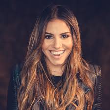 Inclui músicas e letras de seu ídolo, memória pequena. Gabriela Rocha Multitracks Brasil