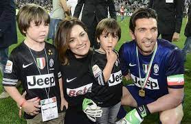 See more of alena šeredová on facebook. Alena Seredova Punge Buffon Non E Bello Per I Miei Figli Donne Magazine