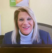 I am thrilled to announce that I have successfully completed the Community  Branch Management Program with M&T Bank!