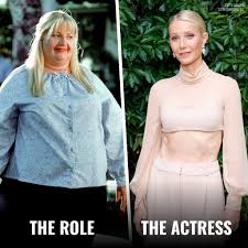 DramatizeMe - What an incredible transformation! For her role in the movie Shallow  Hal, Gwyneth Paltrow was willing to go through 4 hours of makeup every day.  💄🎬 | Facebook