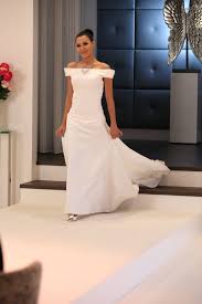 Santana Tries On A Wedding Dress In A Wedding Glee Naya Wedding Dresses