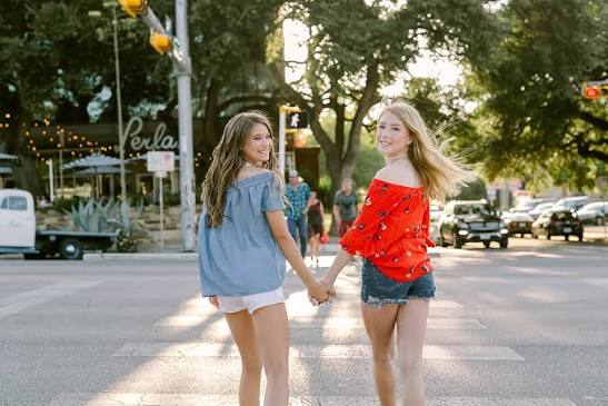 BESTIES FOR LIFE | AUSTIN BEST FRIENDS PORTRAITS — Kimberly Brooke  Photographic