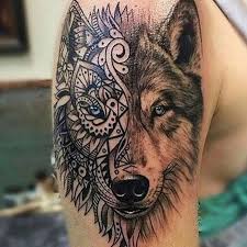 Plan de coloration de pages de famille mignonne de loup de bande dessinée avec de petits animaux. Tatouage Loup Et Mandala Un Appel A Votre Cote Sauvage Et Sensoriel