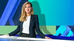 En préparation de la rentrée et des dix ans du magazine, la direction des sports de. Marie Portolano Pour Avoir Des Abonnes Tu Insultes Ou Tu Postes Des Photos A Poil Je Ne Fais Ni L Un Ni L Autre Gq France