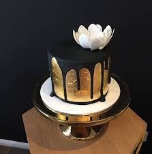 30th Birthday Black And Gold Cake Ideas Bliciouscakes On Instagram Gold Leaf Sugar Flowers And Black Drips Bliciouscakes Goldleafcake Goldleaf Gol Cool Birthday Cakes Gold Leaf Cakes 21st Cake