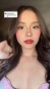 Scarlet Robles's Instagram, Twitter & Facebook