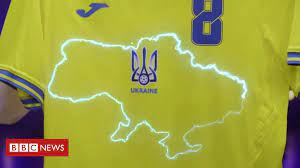 Capacité d'accueil, caractéristiques techniques, historique, emplacement. Ukraine S Euro 2020 Football Kit Provokes Outrage In Russia Bbc News