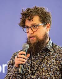 Mark Neath's Instagram, Twitter & Facebook