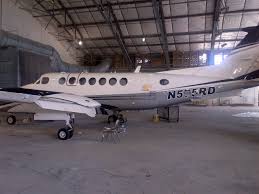 King Air Custom Aircraft Painting By International Aerospace Coatings Iac Private Aircraft Aircraft Aircraft Painting