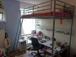 tweedehands ikea hoogslaper met bureau en boekenplank ikea svarta te koop quartos moveis quarto