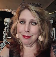 Hi guys, I need help! I need recommendations or suggestions for my VHS tape  📼. Here's the thing it's stuck inside the VHS/DVD player. The tape has  been pulled out just a