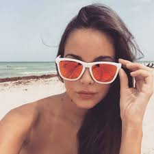 Sasha Black (@sashablack99)