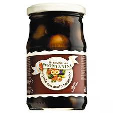La composta di cipolle di tropea al balsamico a base di cipolle rosse di tropea, aceto balsamico e miele è semplice da preparare e molto gustosa. Cipolle Borettane In Aceto Balsamico Di Modena Igp Tartuffli