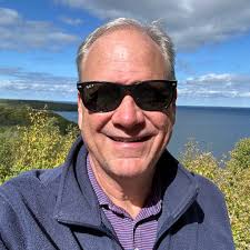 What are some recommendations for accommodations and activities in Door  County?