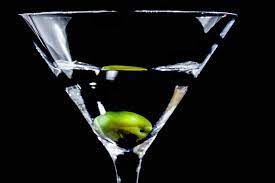 Martini Dry Cocktail Das Rezept Geruhrt Nicht Geschuttelt Gourmetmagazin