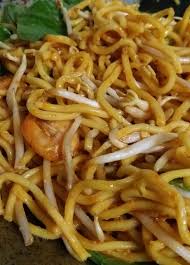 Kali ini, saya tak masukkan telur kerana telah ada sotong dan ada pulak ikan bilis tumbuk. Resepi Mee Goreng Letak Telur Surat Rasmi O