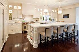 Balanced whites are a great way to add a little bit of warmth to your dining room without going overboard. Benjamin Moore Winds Breath Design Ideas