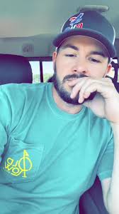 Got my eyebrows threaded… wasnt relaxing 😂 #eyebrows #fyp #fancy #selfcare  #sweetdreams #trending