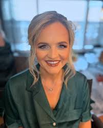 🍓 blondie #omahahairstylist