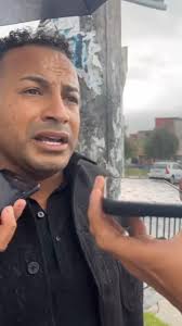 ¡𝗘𝗡 𝗟𝗔 𝗟𝗟𝗨𝗩𝗜𝗔! ¡𝗣𝗘𝗗𝗥𝗢 𝗤𝗨𝗜Ñ𝗢𝗡𝗘𝗭! ⚽, El ex Emelec y ex  seleccionado de Ecuador 🇪🇨 habló para los micrófonos de Radio Caracol  📻🐌💙 pese a la lluvia se tomó el tiempo para conversar