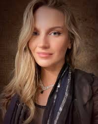 looking for the right voice for this next track tap in 😁