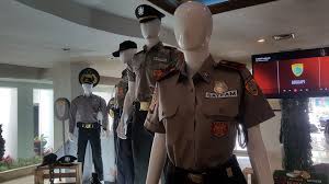 Cari produk seragam security pria lainnya di tokopedia. Inilah Seragam Baru Satpam Sama Persis Dengan Seragam Polisi Deskjabar