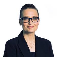 Stoked to have been included in the 2024 edition of the Doyle's Guide  rankings for South Australian Real Estate & Property Law as a Rising Star.  Fortunate to have Adam as a