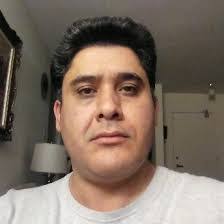 Robert Teubert's Instagram, Twitter & Facebook