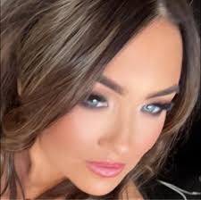 In memory of Leanne McKibbin. "The sign of a beautiful friendship is to  remember how that friend touched your life....how that friend touched your  heart...and how they have inspired you to be