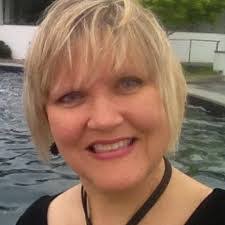 Melanie Rogers's Instagram, Twitter & Facebook