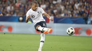 A l'image du match bien timoré des tricolores, cela n'a pas été le cas pour l'attaquant du psg. Portrait Equipe De France Zoom Sur Kylian Mbappe