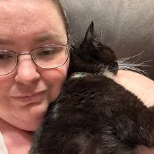 Carrie Daub's Instagram, Twitter & Facebook