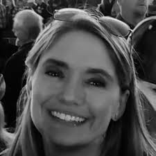 Please join us in celebrating Jared Bachman's well-deserved promotion to  Vice President of Travel Technology at Fox World Travel!