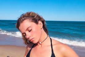 Amanda Halbert's Instagram, Twitter & Facebook