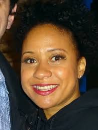 Tracie Thoms - Wikipedia