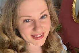 Lynda Carmichael's Instagram, Twitter & Facebook