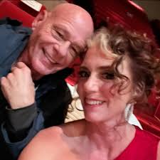 What are recommended photographers for a family photoshoot in Kauai?