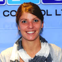 Esther Hartley's Instagram, Twitter & Facebook