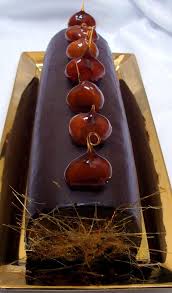 Patisserie Et Cafe Buche De Noel Chocolate Rum Caramelized Chestnuts Chef Bella Chocolate Delight Christmas Cake Cupcake Cakes