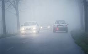 Gemäß § 17 absatz 3 stvo dürfen sie nebelschlussleuchten nur dann anmachen, wenn die sichtweite durch nebel weniger als 50 meter beträgt. Nebelscheinwerfer Und Nebelschlussleuchte Richtig Einsetzen